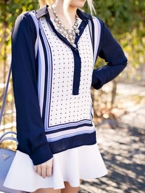 Ann Taylor Navy Button-Front Long-Sleeve Shirt with White Panel Size Small (4-6)